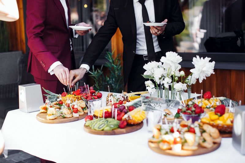 Comidas para evento empresarial, o que servir para os convidados?
